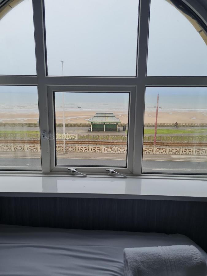 Queens Plaza Hotel Blackpool Exterior foto