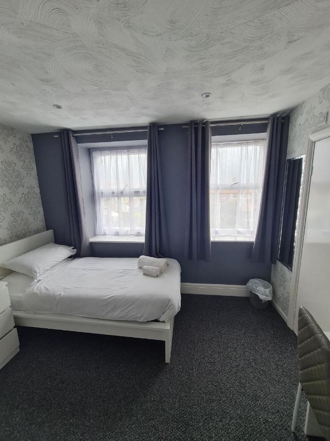 Queens Plaza Hotel Blackpool Exterior foto